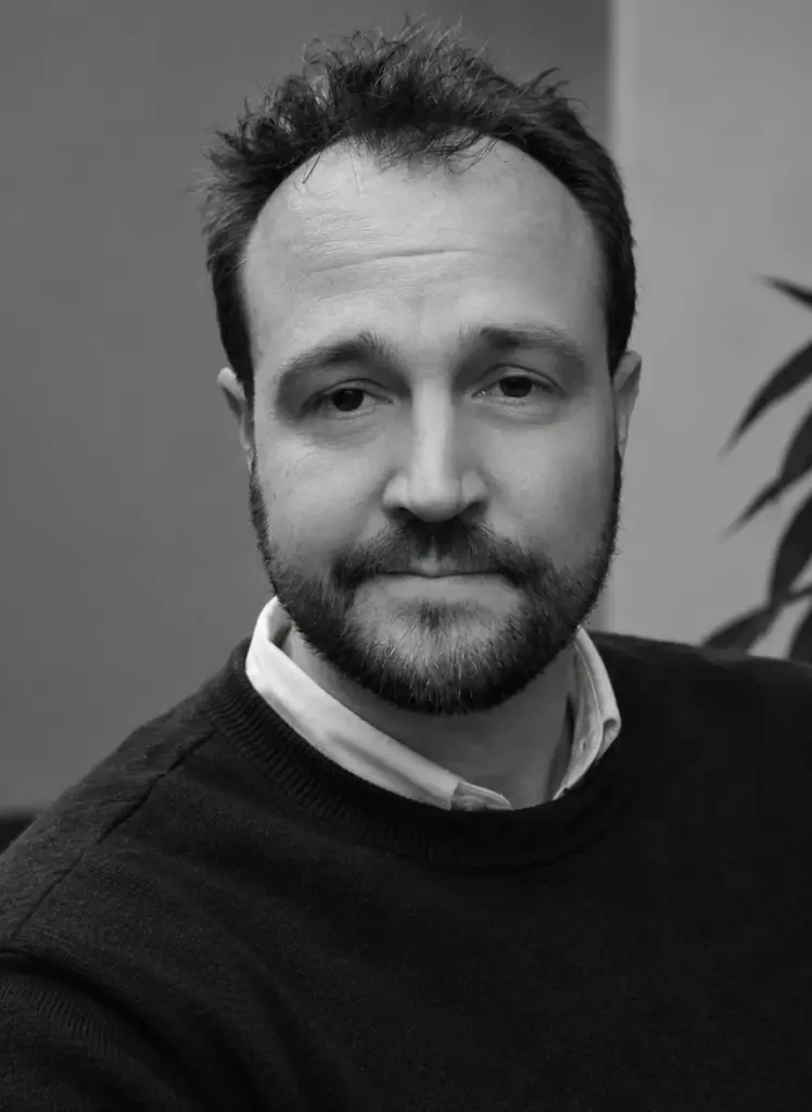 Jonno, Founder
